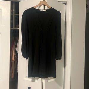 V neck mini dress in black